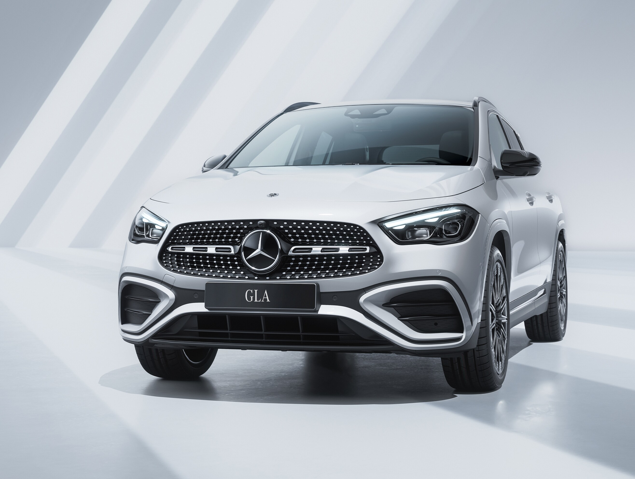 GLA 250 4MATIC  AMG Line