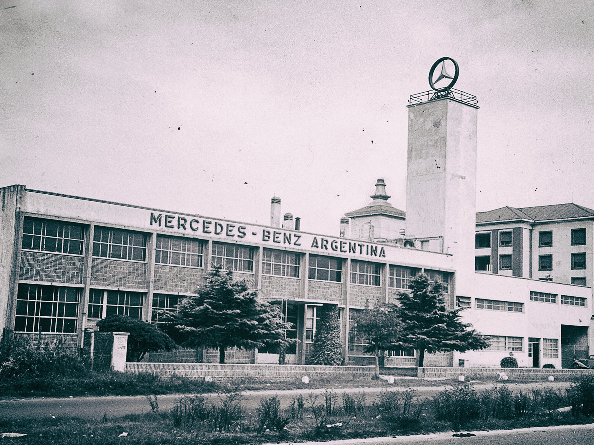 Historia de Mercedes-Benz en la Argentina