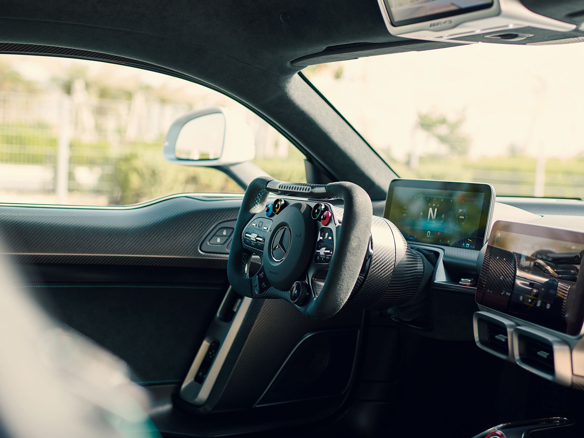 El interior del ONE de Mercedes-AMG.